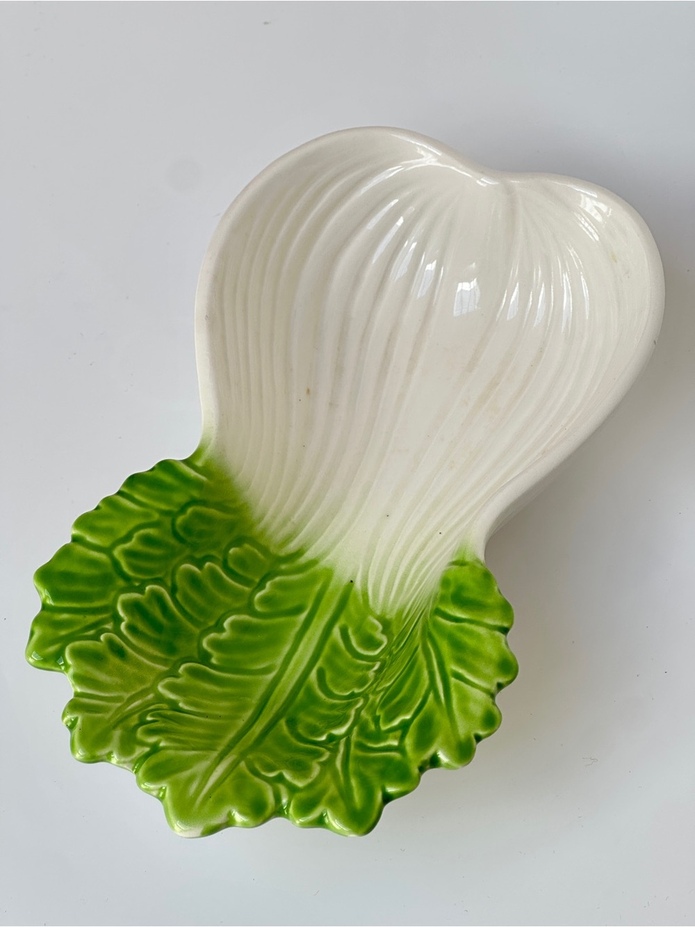Vintage Cabbage Leaf Ceramic Serving Bowl White Green Lettuce Ware Cottagecore